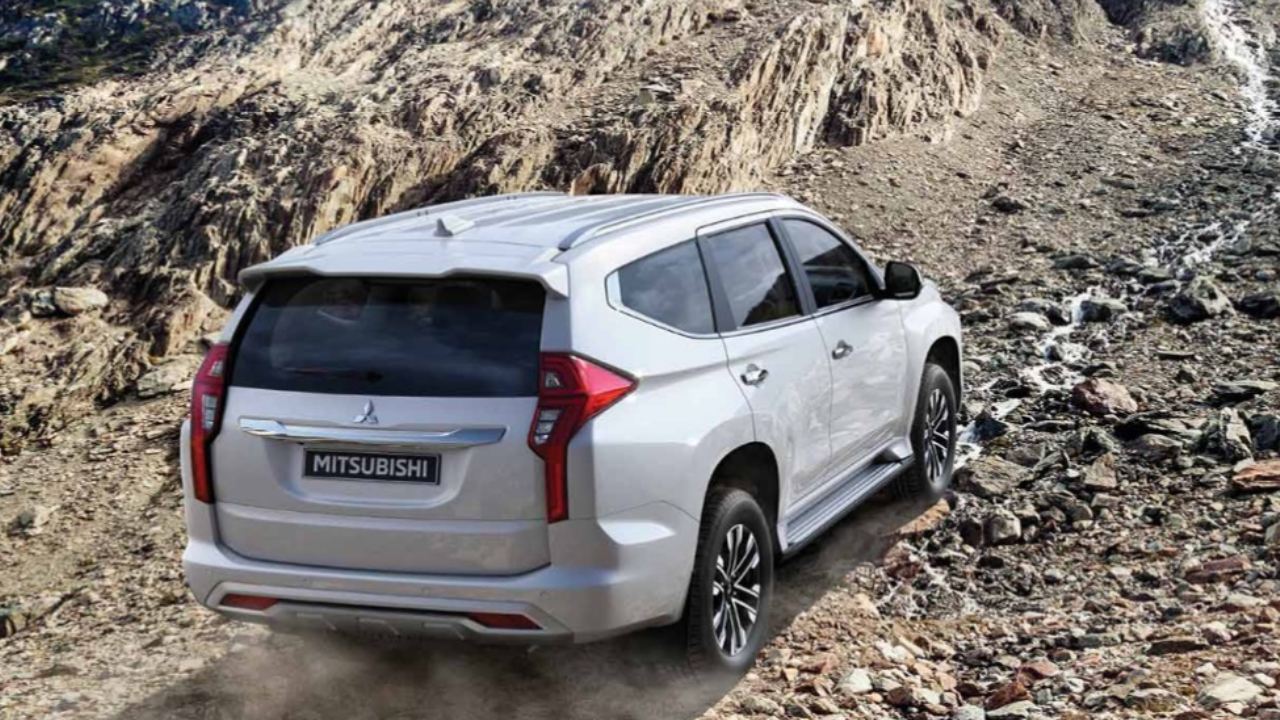 Prices and Specifications for Mitsubishi Montero Sport 2023 in UAE